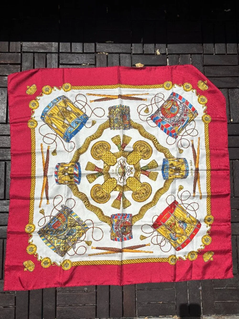 Authentic HERMES Carre 90 Scarf 